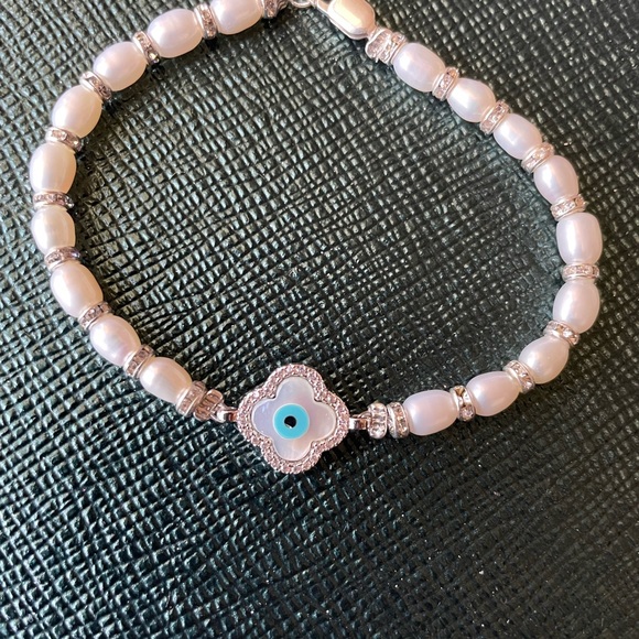 Accessories - Silver with fresh water pearl 7 1/2 inch size